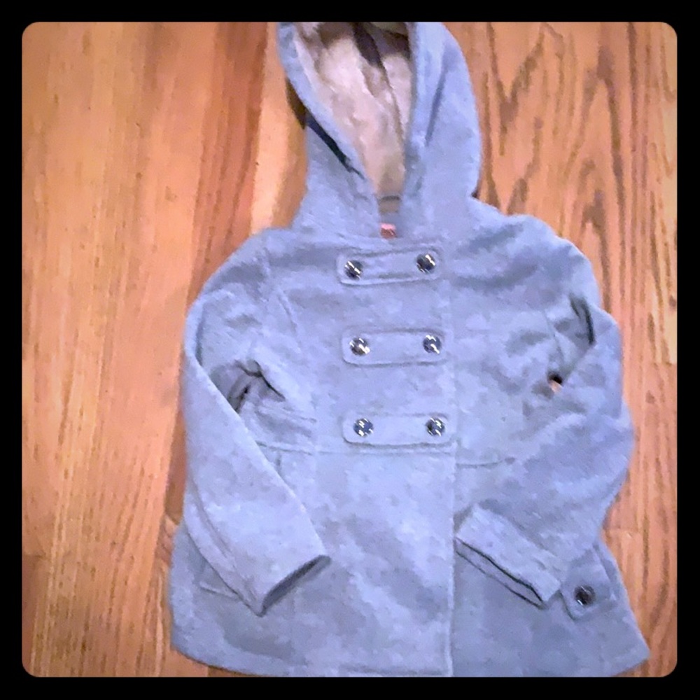 Adorable girls hooded 🧥 size four